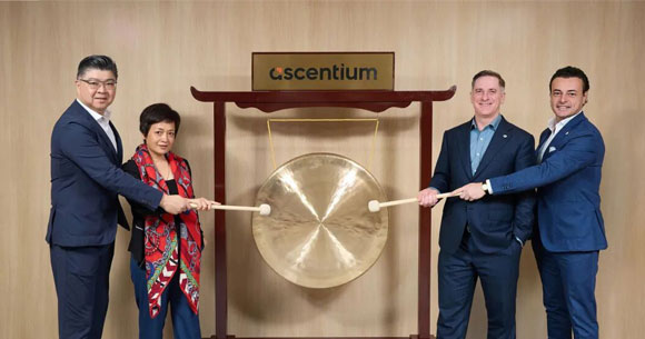 Ascentium创始管理层合影-封面.jpg